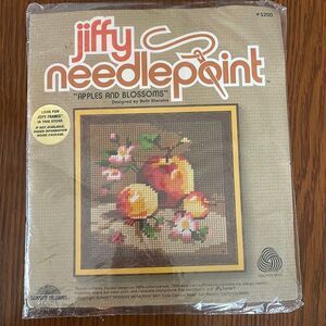 Vtg 1979 new in packaging Jiffy‎ Needlepoint “Apples and Blossoms” kit